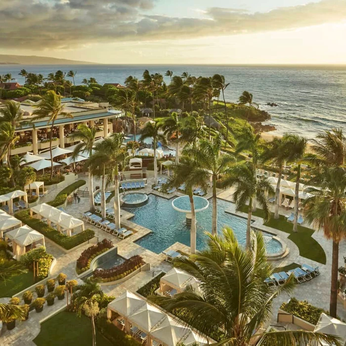 Palm-lined oceanfront resort at Wailea, Maui