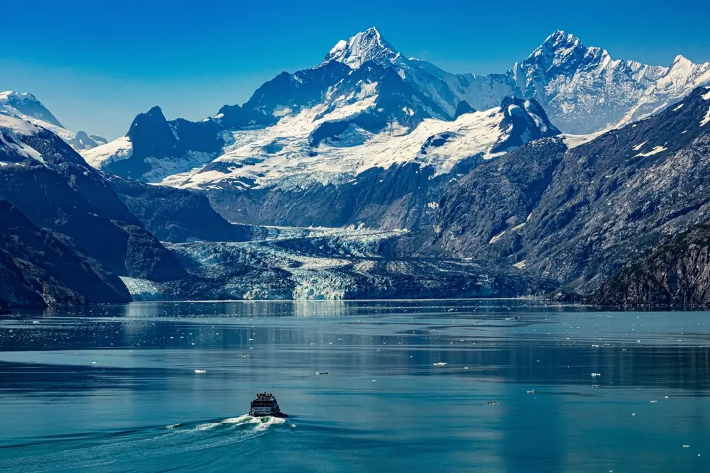Glacier Bay in Alaska with mountains and blue ice